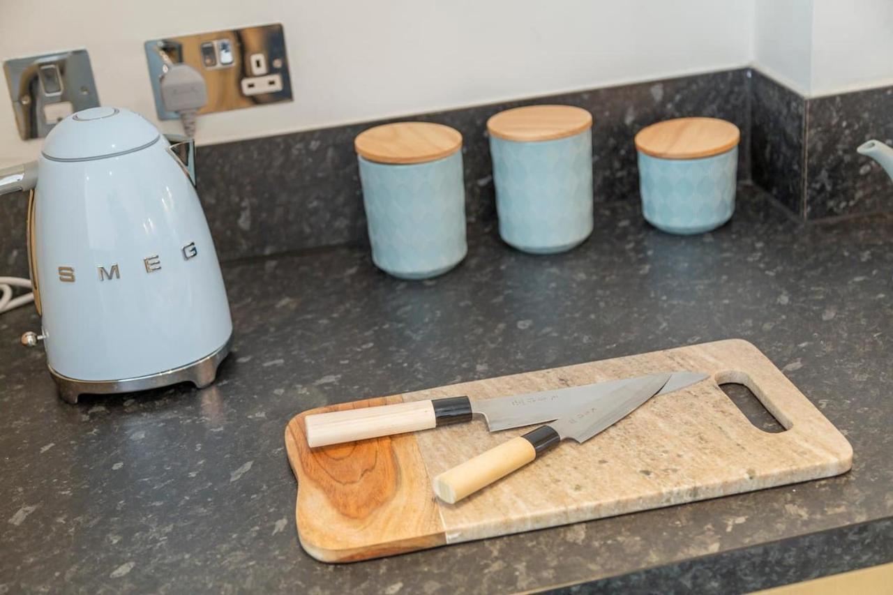 Large Boutique Harbourside Apartment - Football Table (Adults Only) Bristol Exteriör bild